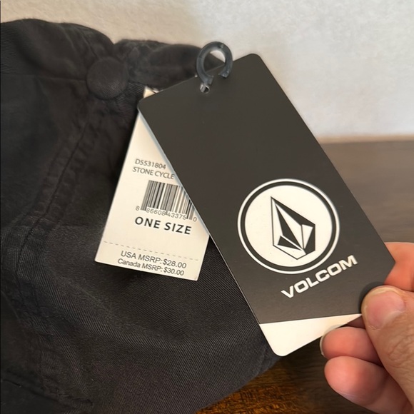 NWT Men’s Volcom Black and White Logo Snapback - Picture 3 of 7